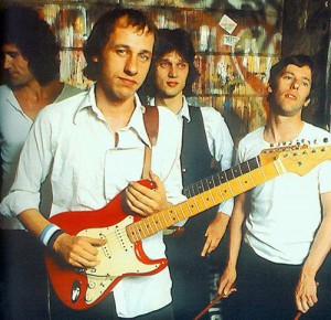 Mark Knopfler, David Knopfler , John Illsley, and Pick Withers (drums and percussion).