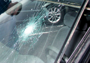 cracked-windshield-repair